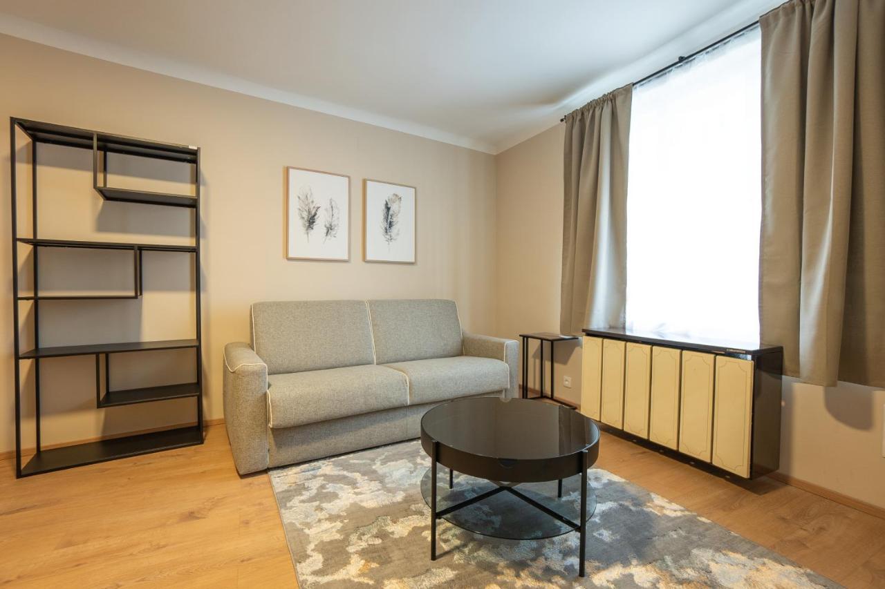 A 2-Bedroom Apartment With A King-Size Bed And A Balcony Is Located Just A 15-Minute Walk From Stephansplatz. Wien Ngoại thất bức ảnh