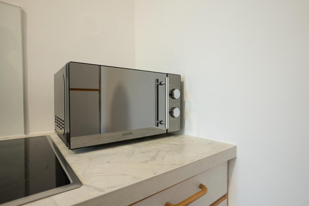 A 2-Bedroom Apartment With A King-Size Bed And A Balcony Is Located Just A 15-Minute Walk From Stephansplatz. Wien Ngoại thất bức ảnh